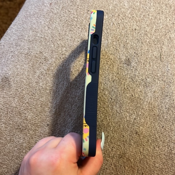 iPhone 13 Pro Case. I bought the wrong case size, so trying to sell it. - Picture 4 of 4